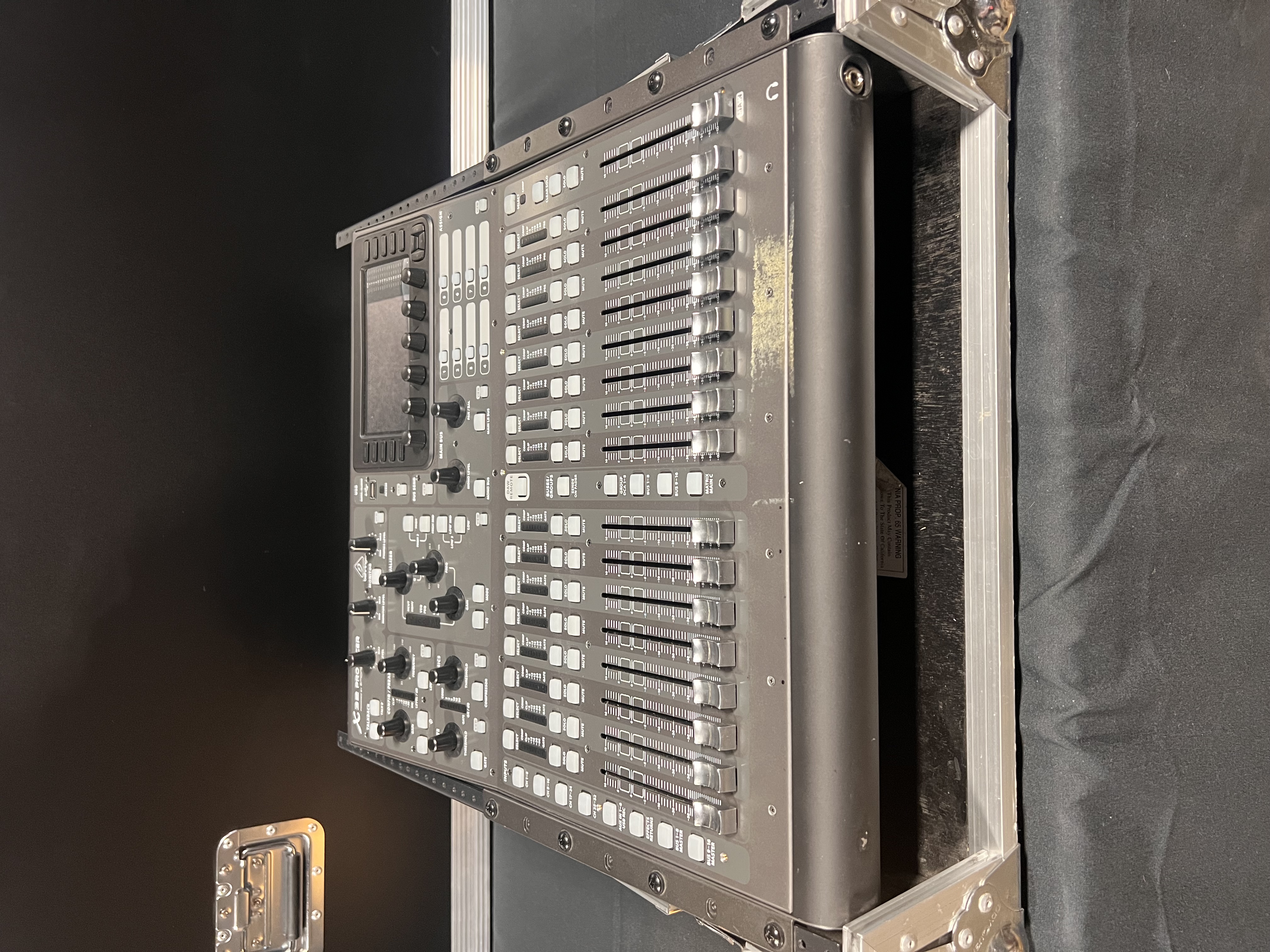 Behringer X32 Producer gallery image 2
