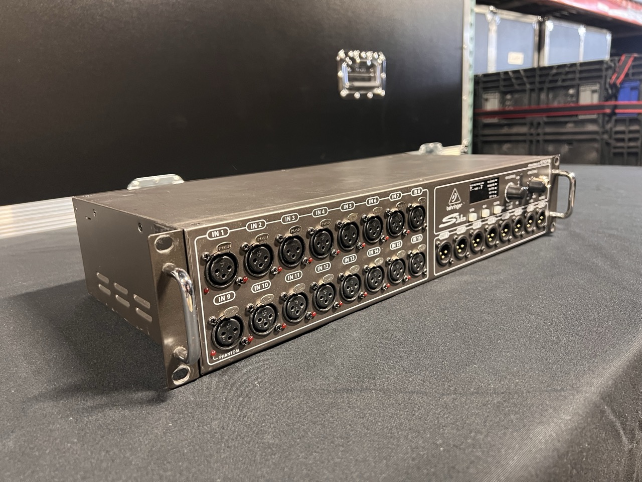 Behringer S16 Stagebox gallery image 1
