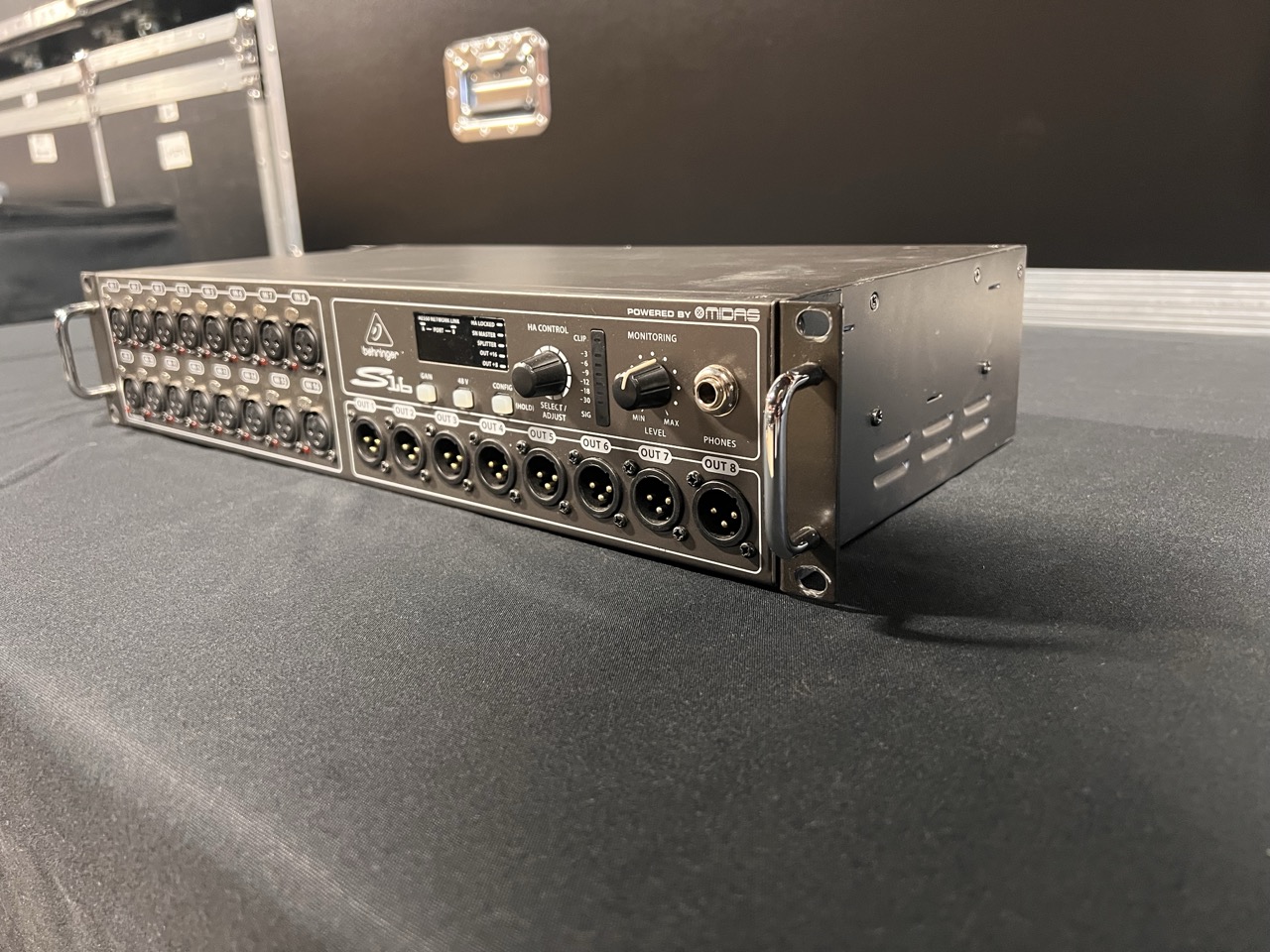 Behringer S16 Stagebox gallery image 2