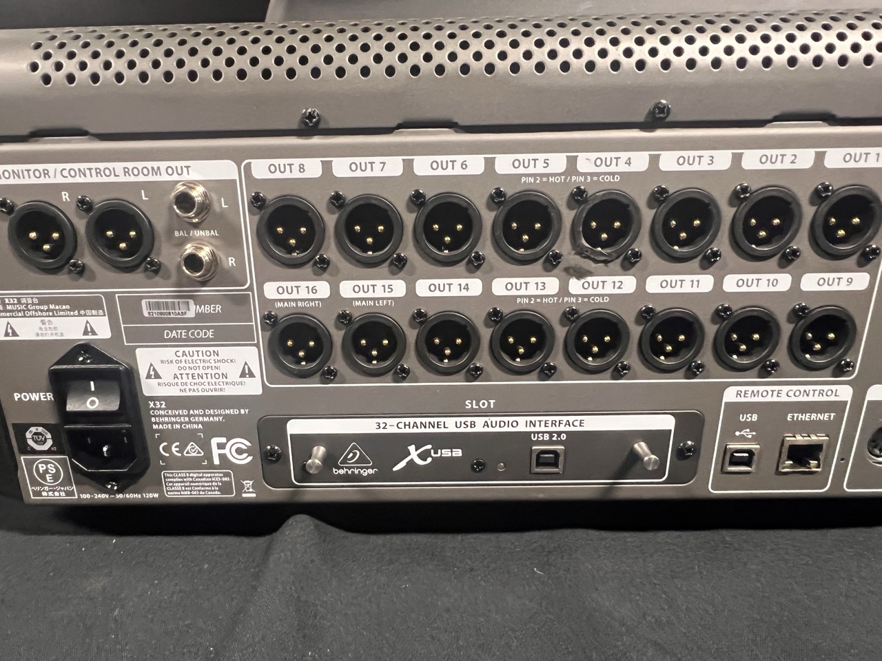 Behringer X32 Full Size gallery image 7
