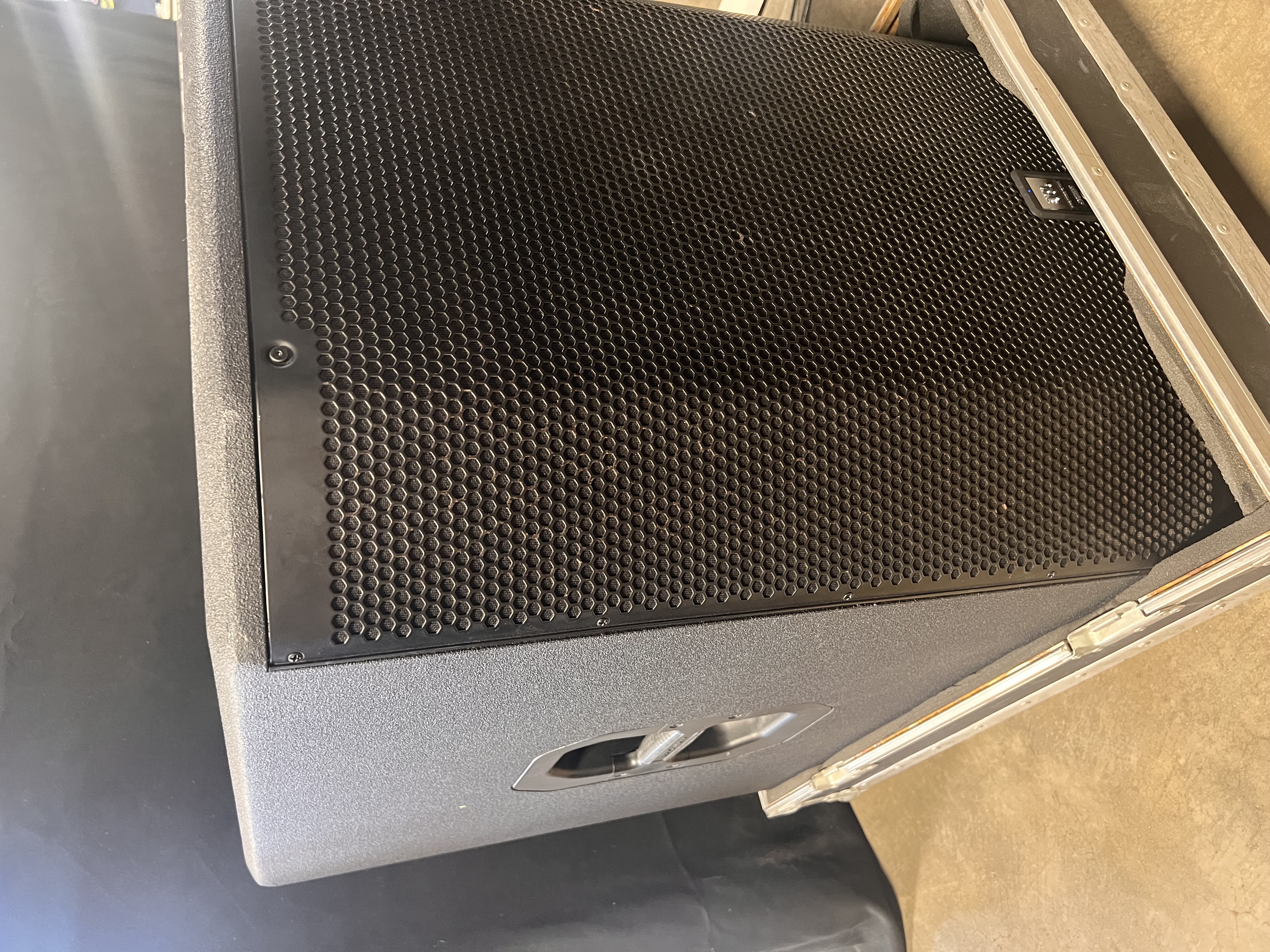 JBL PRX618S-XLF Subwoofer gallery image 8