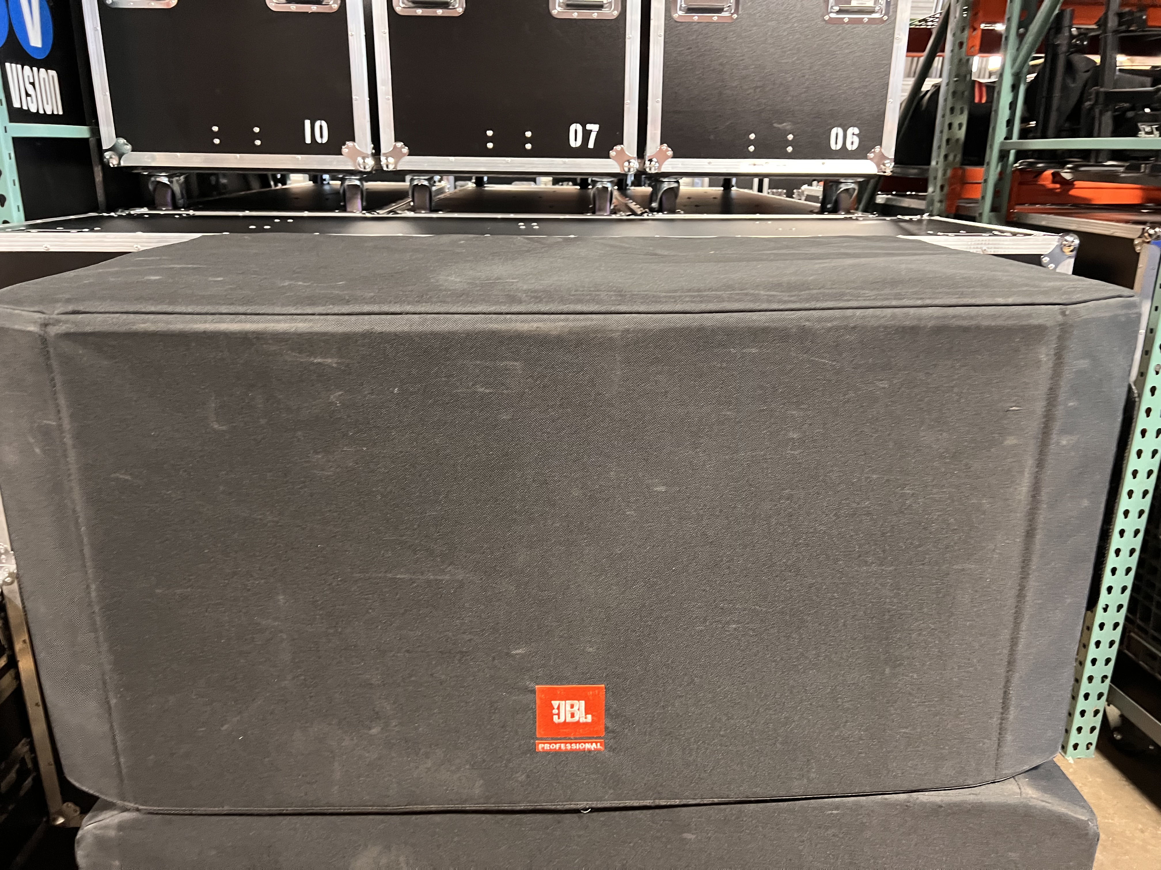 JBL PRX618S-XLF Subwoofer gallery image 2