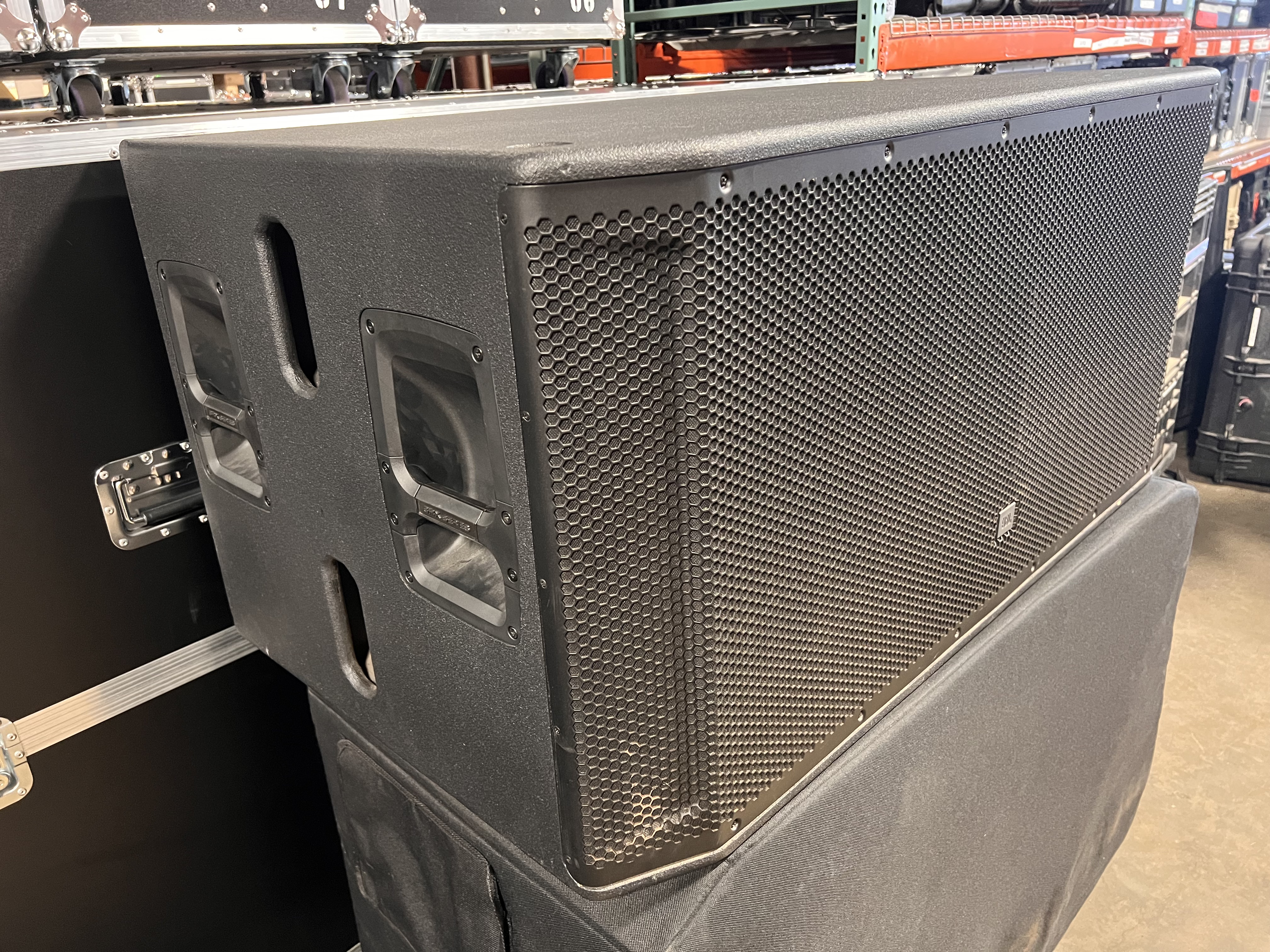 JBL PRX618S-XLF Subwoofer gallery image 3